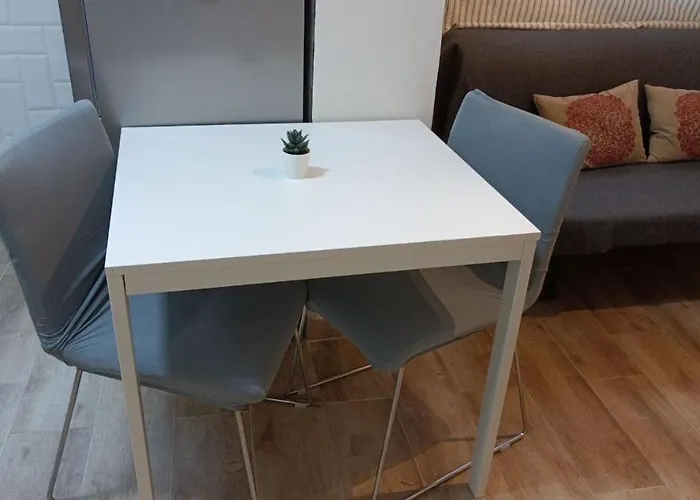 Holidays2malaga Velarde Cerca Hospital Civil Y Centro Appartement *