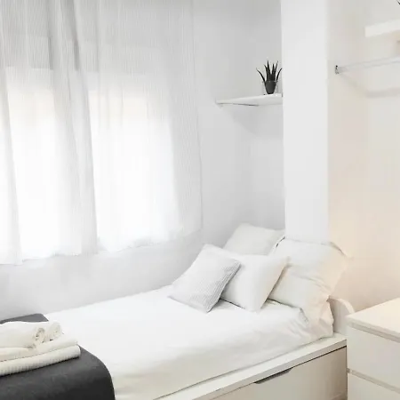 Apartment Holidays2malaga Velarde Cerca Hospital Civil Y Centro